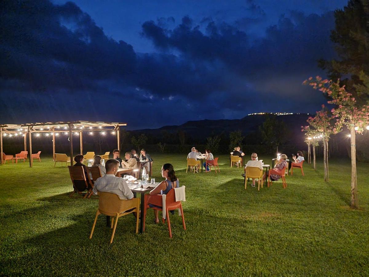 Agriturismo Essentia Dimora Rurale Larino Eksteriør billede