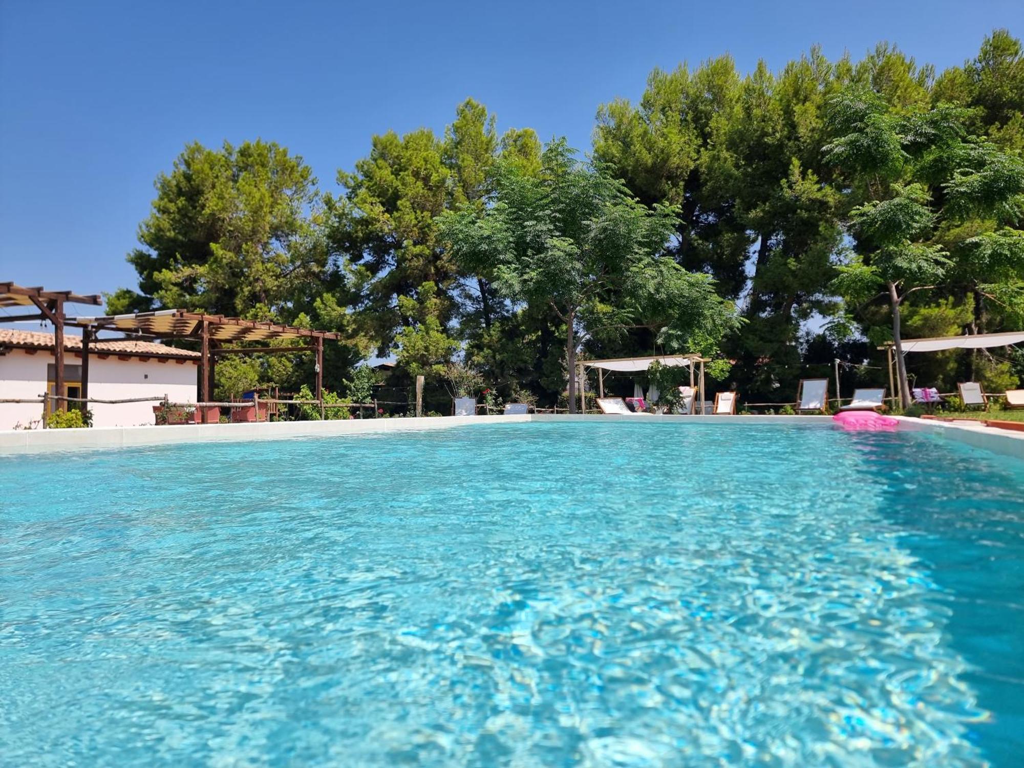 Agriturismo Essentia Dimora Rurale Larino Eksteriør billede